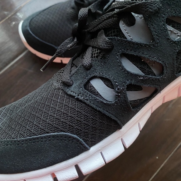 WOMEN’S - NIKE FREE RUN 2 - Picture 6 of 9